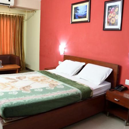 Hotel Ganesh Palace Mysore Buitenkant foto