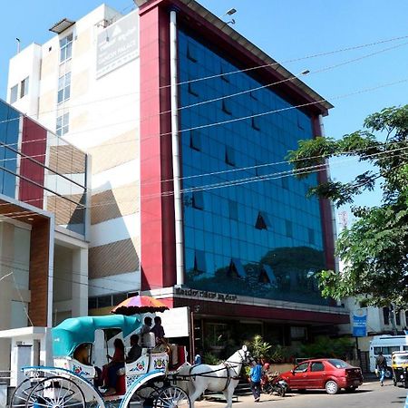 Hotel Ganesh Palace Mysore Buitenkant foto